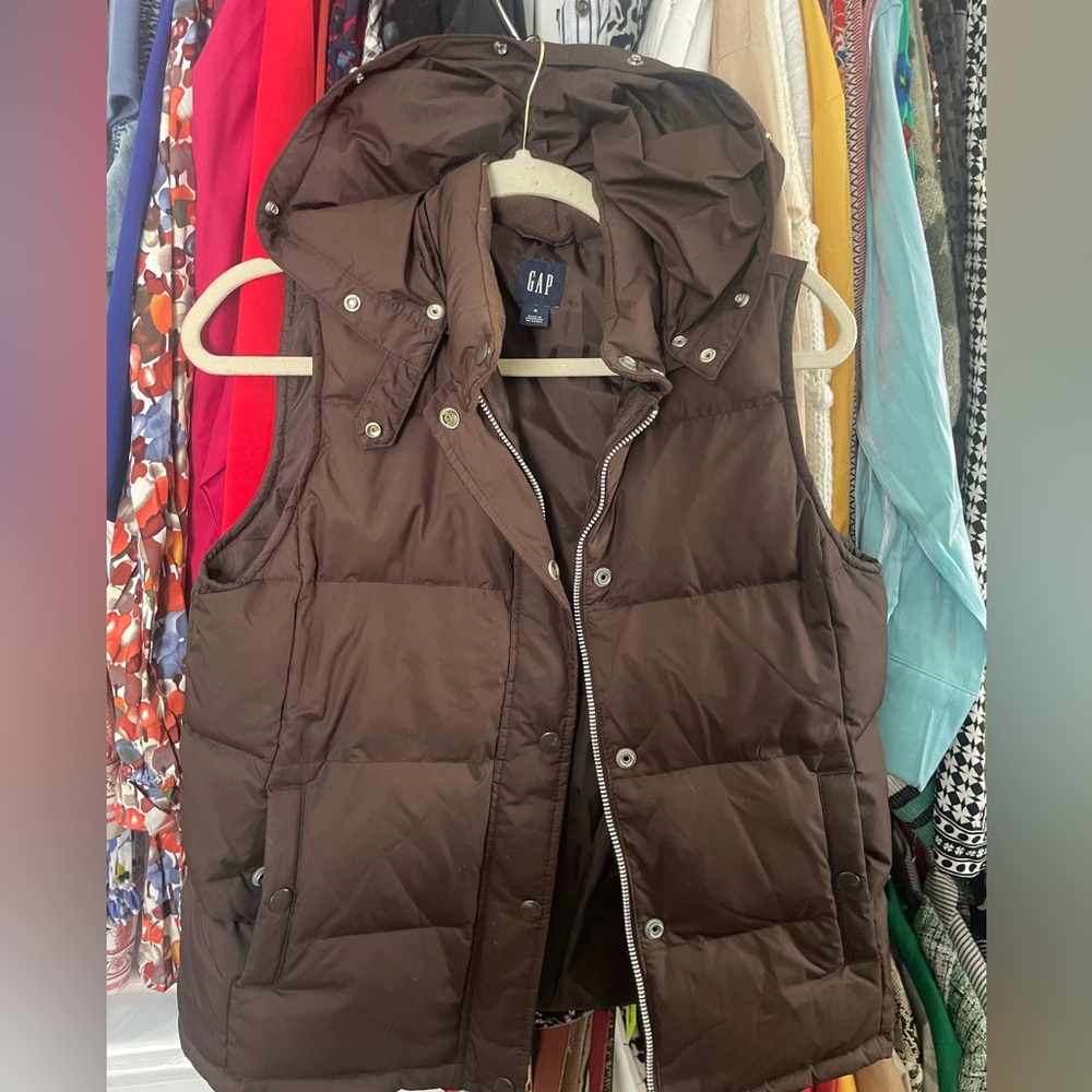Gap vest
